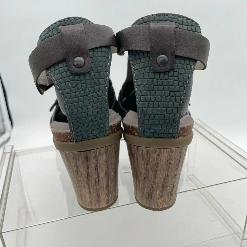 Dansko turquoise Green chunky block heel Emboss Comfort Sandal EU 42 US‎ 11.5-12